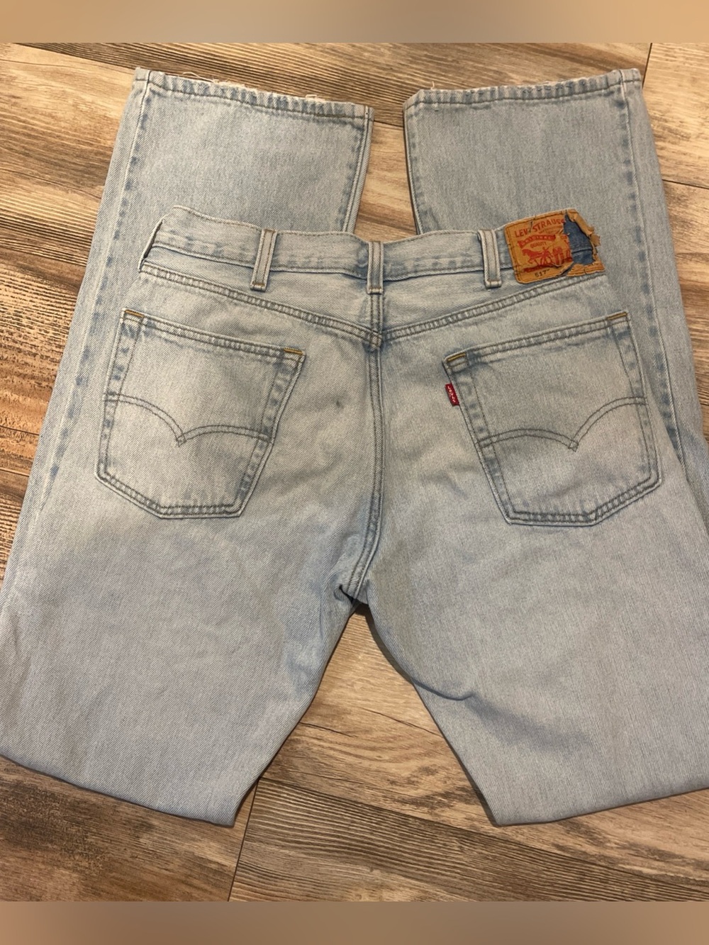 Levi's 501 Jeans Mens Size 31x34 Straight Leg Light Blue Denim Vintage